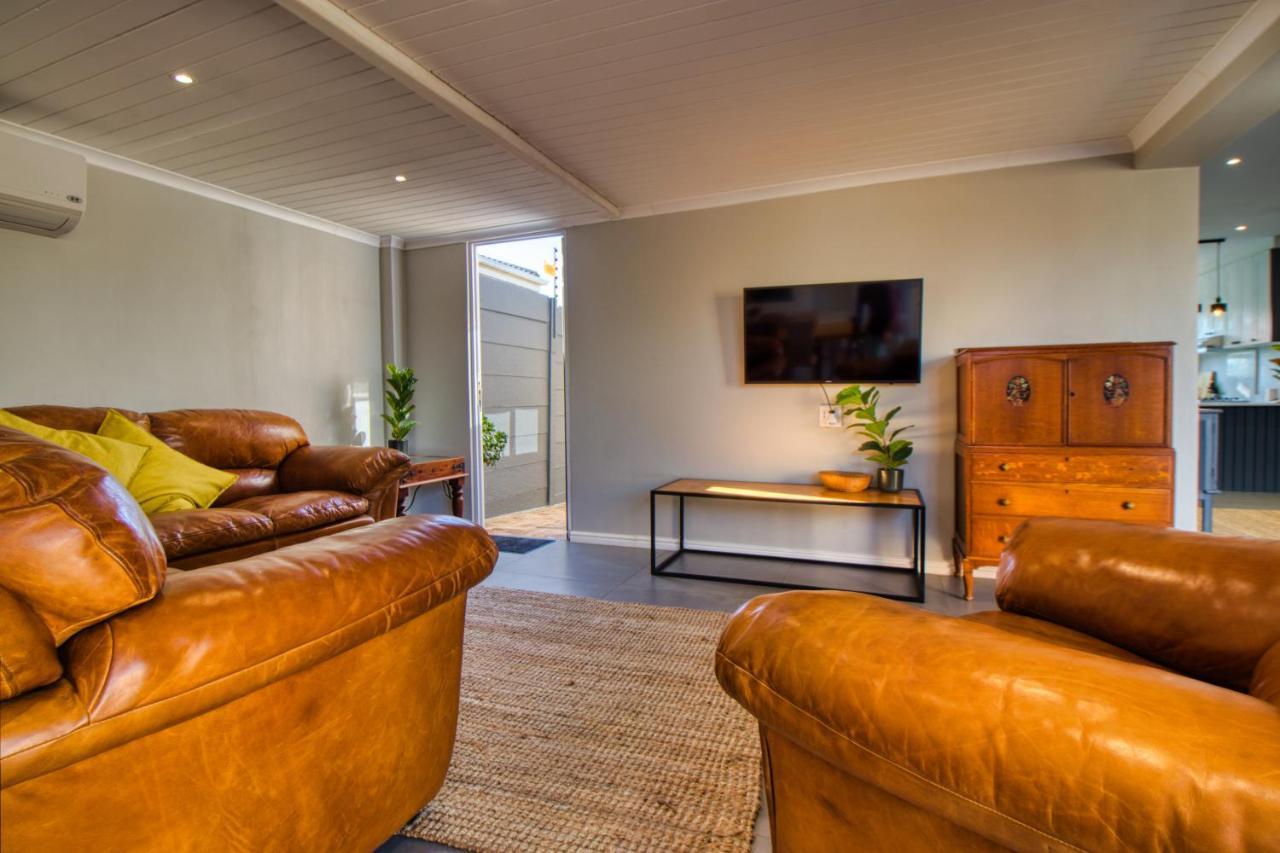 Magnificent Load-shedding Free! * Cape Town