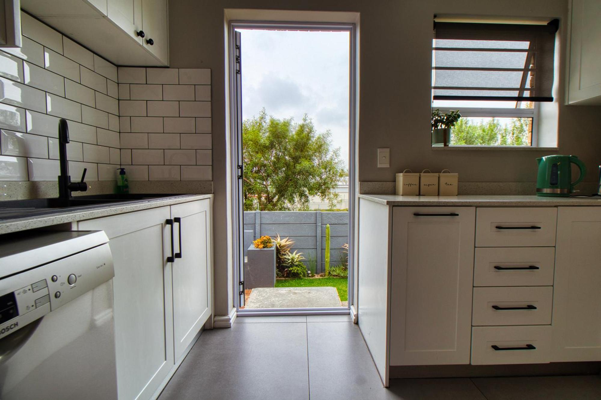 Magnificent Load-shedding Free! * Cape Town